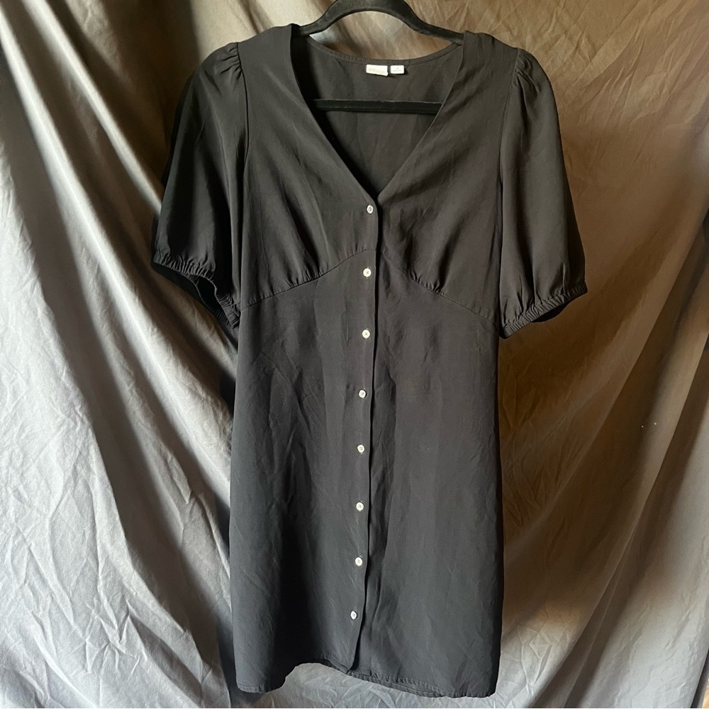 GAP Black Mini Dress Womens Size M with Button Detail Short Puffy Sleeve Boho